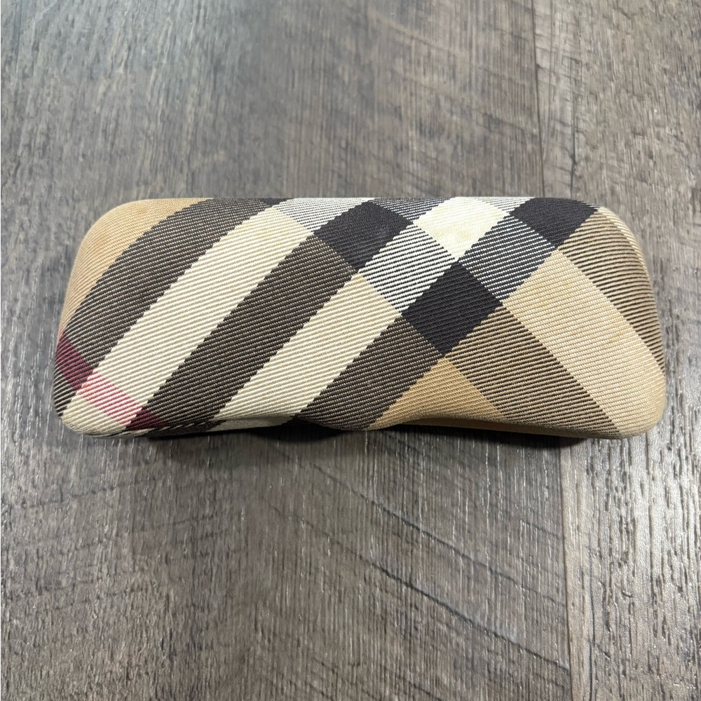 BURBERRY Nova Check Glasses Case